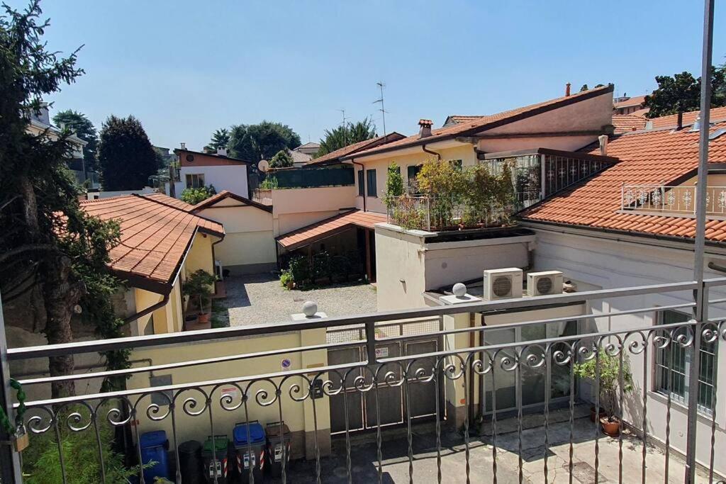 Casa Sobborghi Apartamento Monza Exterior foto